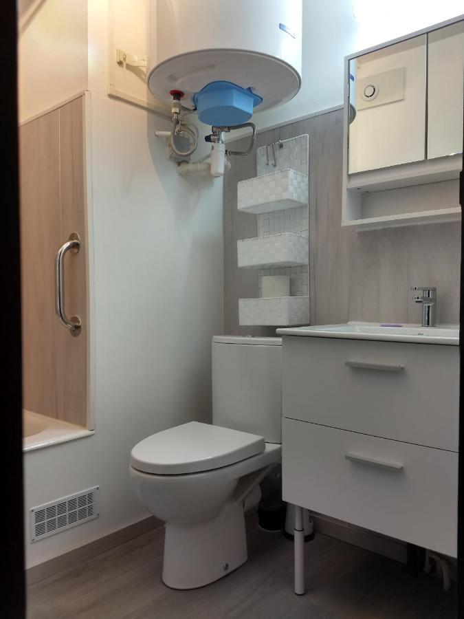 Le Petit Nid Apartment Montgaillard  Bagian luar foto