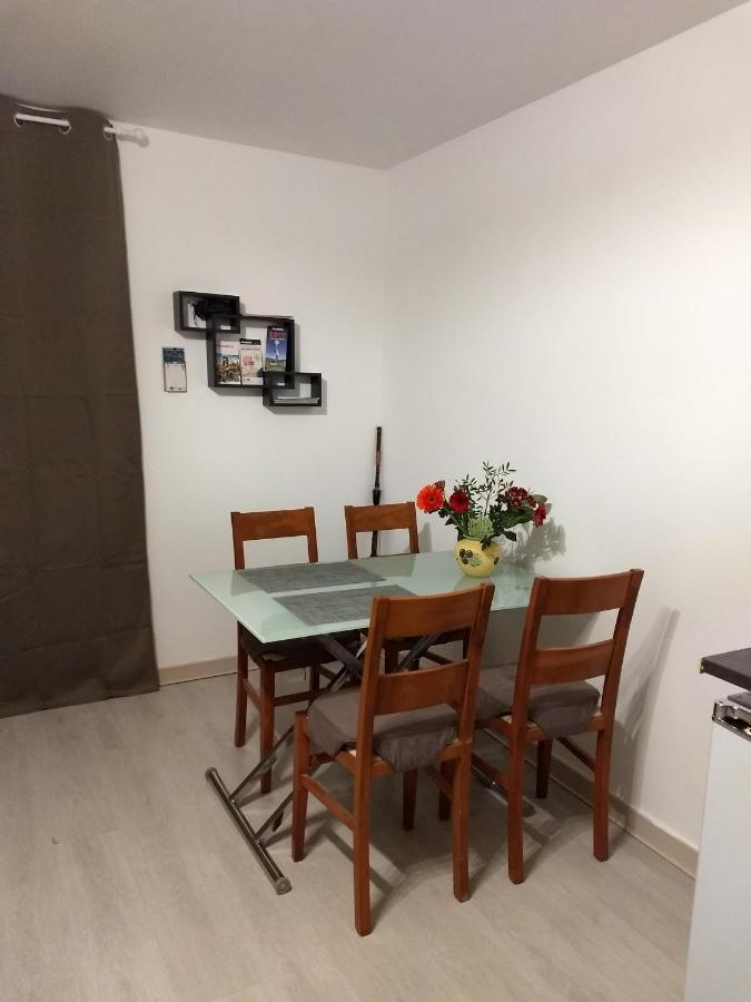 Le Petit Nid Apartment Montgaillard  Bagian luar foto