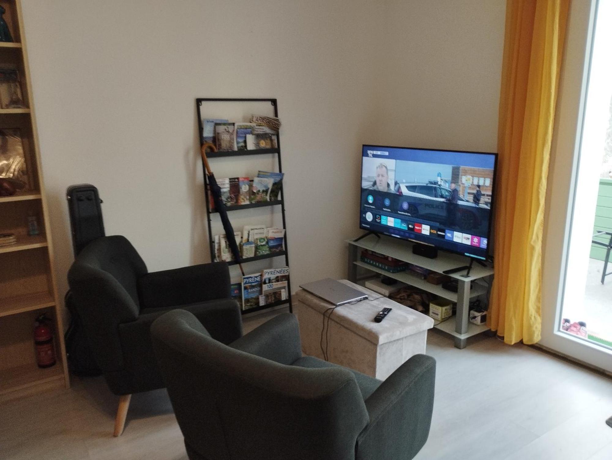Le Petit Nid Apartment Montgaillard  Bagian luar foto