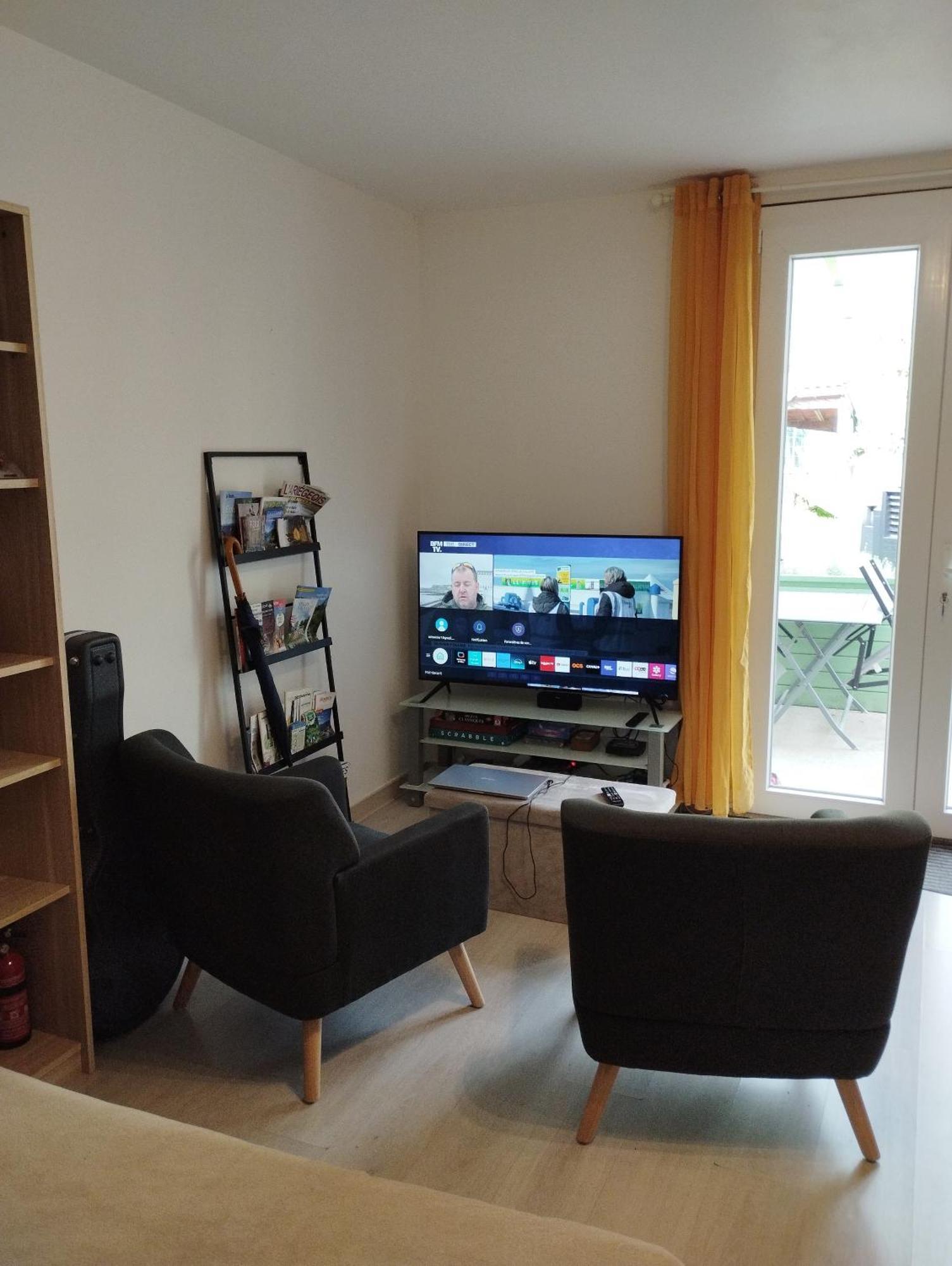 Le Petit Nid Apartment Montgaillard  Bagian luar foto